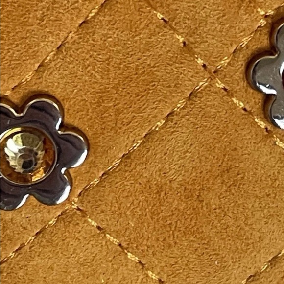 Kurt Geiger London Highgate Wristlet Shoulder Bag  NEW IN BOX - Picture 8 of 10